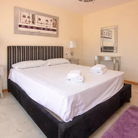 Spacious Modern Penthouse Guadalmina, San Pedro