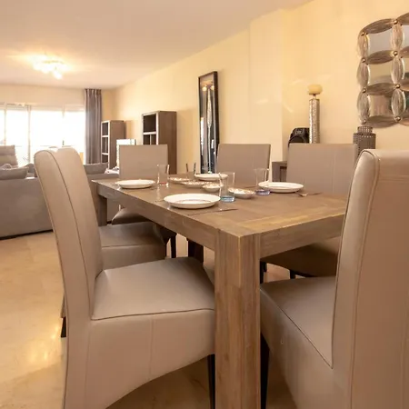 Spacious Modern Penthouse Guadalmina, San Pedro