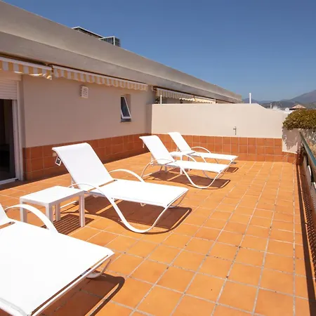 Spacious Modern Penthouse Guadalmina, San Pedro Apartamento